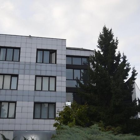 Hotel Cavalieri 皮内罗洛 外观 照片