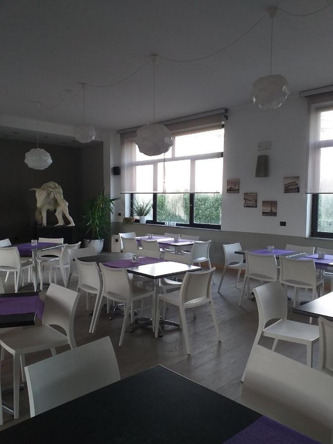 Hotel Cavalieri 皮内罗洛 外观 照片