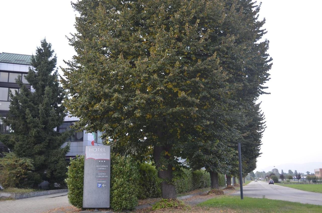 Hotel Cavalieri 皮内罗洛 外观 照片