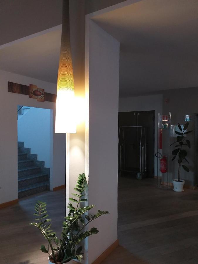 Hotel Cavalieri 皮内罗洛 外观 照片