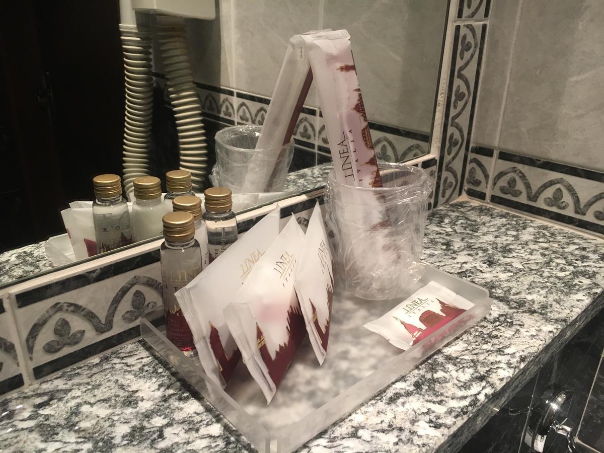 Hotel Cavalieri 皮内罗洛 外观 照片