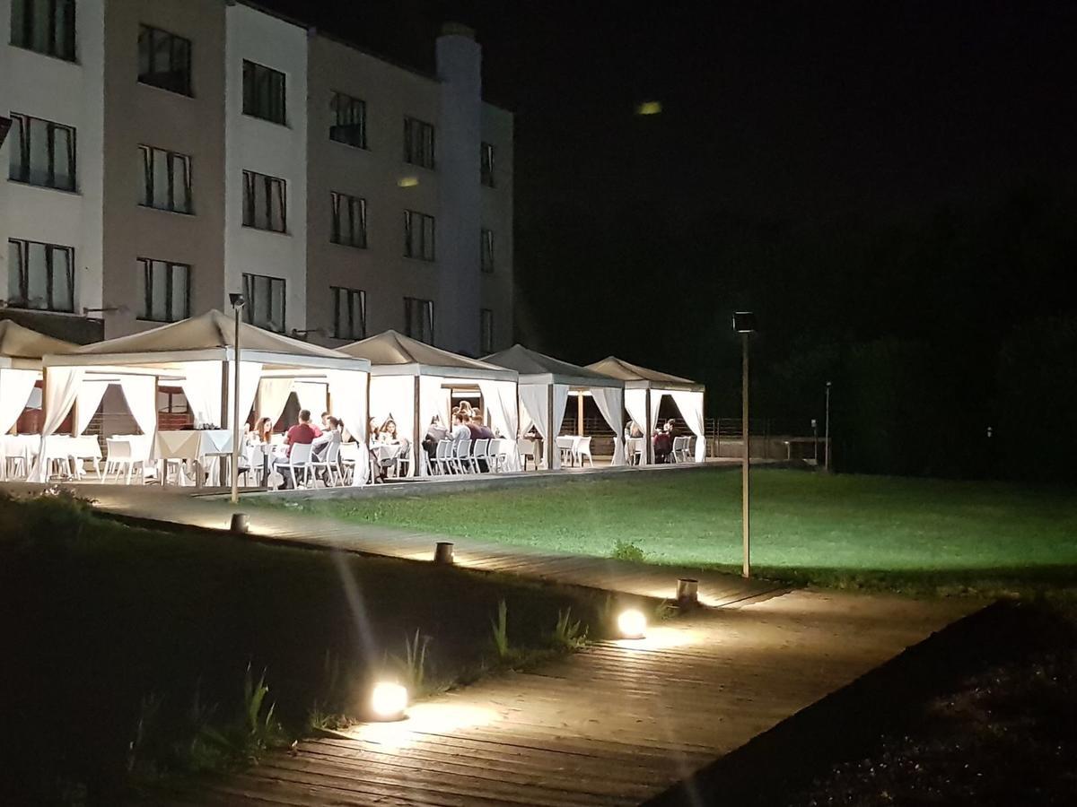 Hotel Cavalieri 皮内罗洛 外观 照片